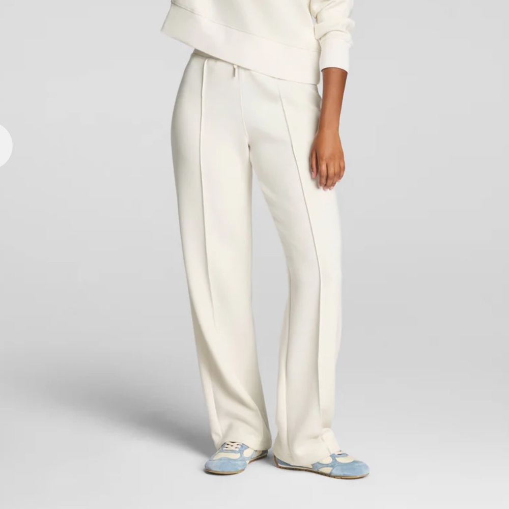 SPANX AirEssentials® Luxe
Straight Leg Pant - TALL